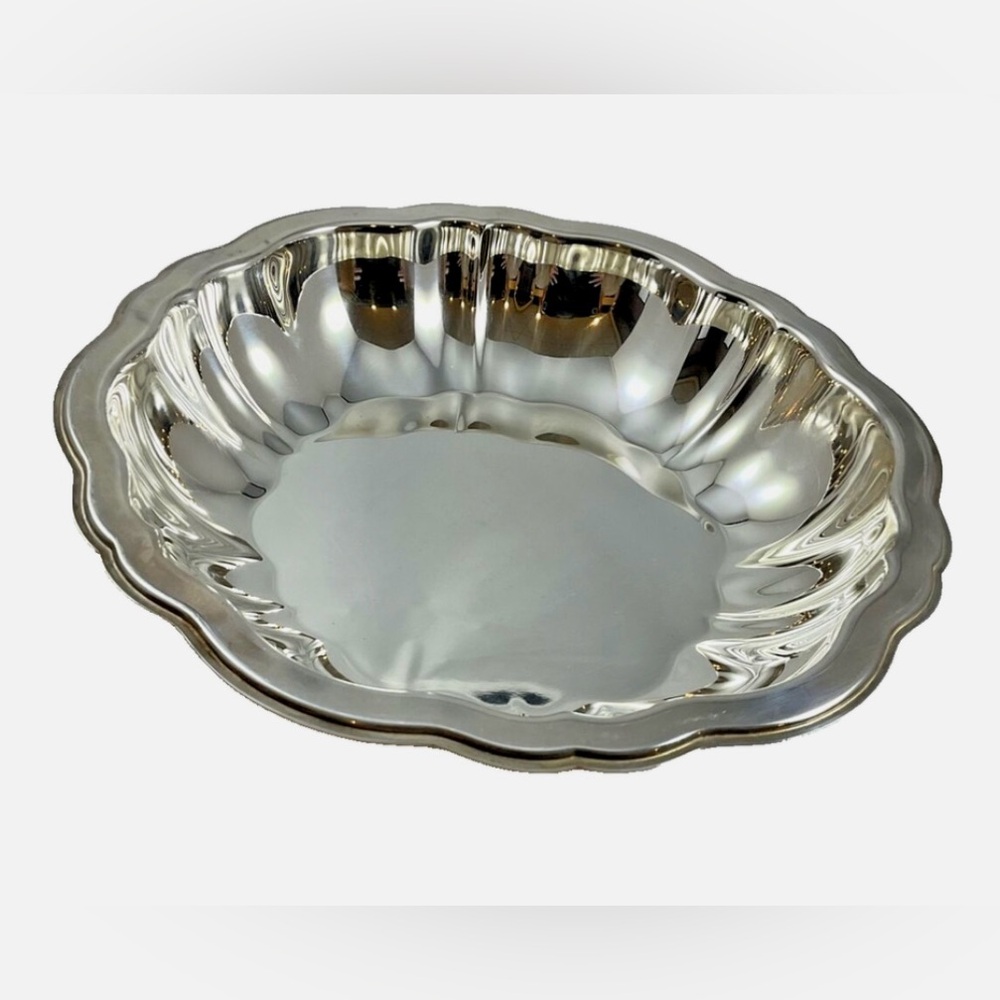 Vintage WM A Rogers Scalloped Silverplate Silver Plate Candy Bowl Trinket Dish